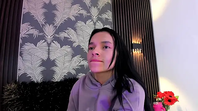 Snapshot of _shantal_smith chatting on February 12, 2026, 12:32 am shantal smith online show from February 12, 2026, 12:32 am