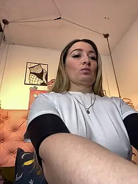 antonella87 online show from June 11, 2026, 8:50 pm