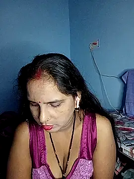 reemacouple007 online show from November 4, 2025, 6:55 pm