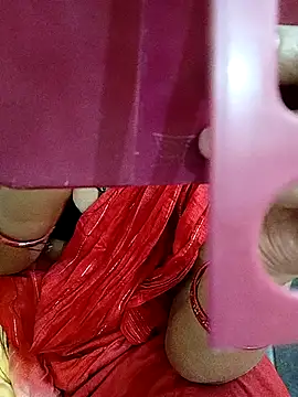 reemacouple007 online show from October 22, 2025, 6:13 am