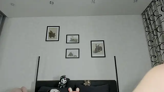 dolly ll online show from March 18, 2025, 7:44 pm