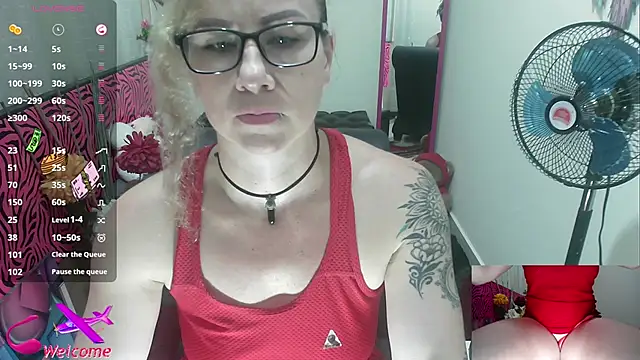 Snapshot of ViickySexy chatting on September 25, 2025, 7:53 pm ViickySexy online show from September 25, 2025, 7:53 pm