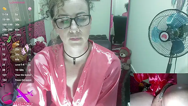 Snapshot of ViickySexy chatting on September 23, 2025, 7:21 pm ViickySexy online show from September 23, 2025, 7:21 pm