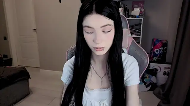 Aliceblush online show from February 23, 2026, 3:23 pm