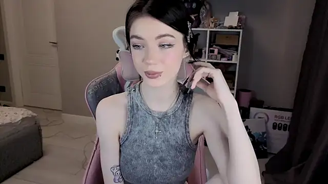 Aliceblush online show from February 11, 2026, 3:23 pm