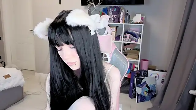 Aliceblush online show from February 13, 2026, 3:45 pm