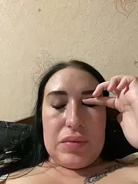 Roxana Bell online show from June 2, 2026, 6:41 pm