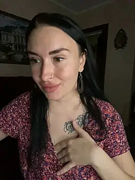 Roxana Bell online show from June 6, 2026, 12:32 pm