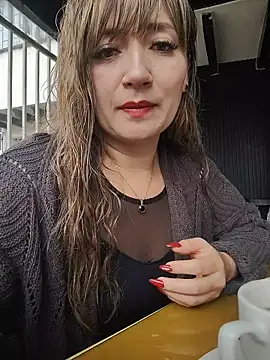 Snapshot of tata_laima__ chatting on February 17, 2026, 1:41 pm tata laima online show from February 17, 2026, 1:41 pm