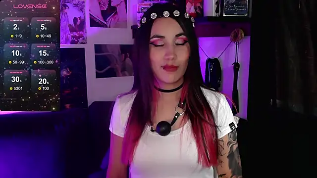 Snapshot of BLACKTSUKI7_ chatting on October 29, 2025, 9:03 pm BLACKTSUKI7 online show from October 29, 2025, 9:03 pm