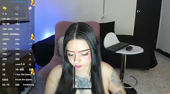 Snapshot of liily_moore chatting on March 18, 2025, 9:23 am liily moore online show from March 18, 2025, 9:23 am