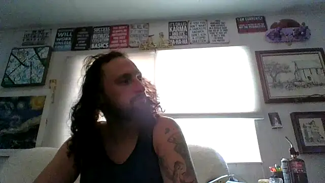 Snapshot of BobbyQ29 chatting on July 10, 2026, 9:37 pm BobbyQ29 online show from July 10, 2026, 9:37 pm