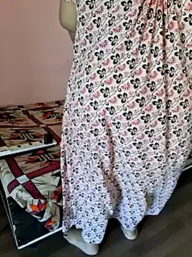 Snapshot of Ravina_patil1 chatting on April 12, 2026, 3:54 am Ravina patil1 online show from April 12, 2026, 3:54 am