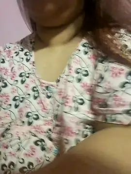 Snapshot of Ravina_patil1 chatting on April 12, 2026, 6:44 pm Ravina patil1 online show from April 12, 2026, 6:44 pm