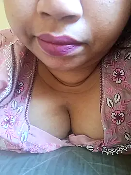 Ravina patil1 online show from February 25, 2026, 8:47 am