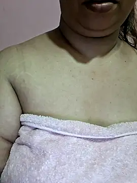 Snapshot of Ravina_patil1 chatting on March 25, 2026, 7:57 pm Ravina patil1 online show from March 25, 2026, 7:57 pm