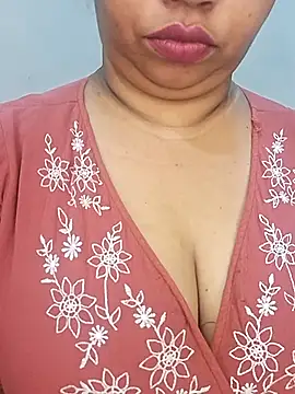 Snapshot of Ravina_patil1 chatting on March 3, 2026, 3:19 pm Ravina patil1 online show from March 3, 2026, 3:19 pm