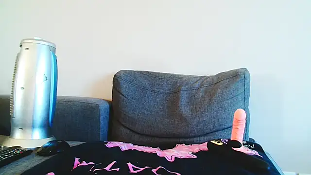 Snapshot of Fit_Yummy chatting on March 9, 2026, 9:46 am Fit Yummy online show from March 9, 2026, 9:46 am