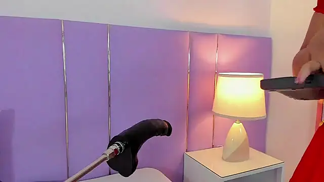 SophyRuiz  online show from December 2, 2025, 11:56 am