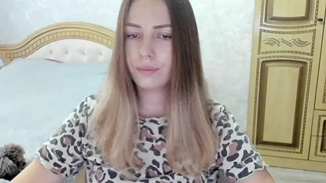 Snapshot of Mia_shy1 chatting on November 16, 2025, 6:40 am Mia shy1 online show from November 16, 2025, 6:40 am