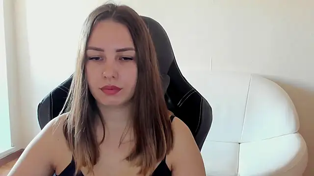 Mia shy1 online show from May 16, 2026, 6:12 am
