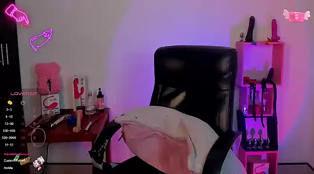 Snapshot of sara_goodgirl13 chatting on February 2, 2025, 1:45 am sara goodgirl13 online show from February 2, 2025, 1:45 am