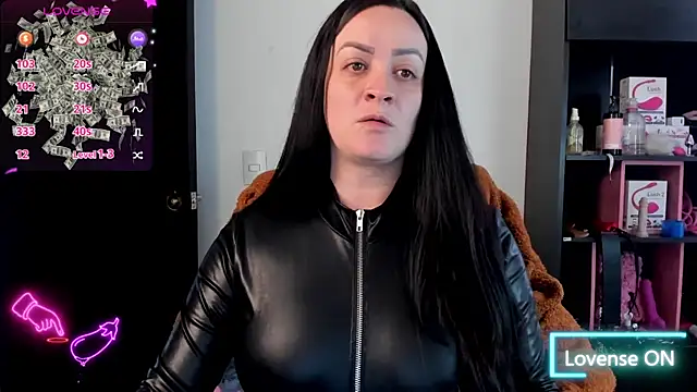 sara goodgirl13 online show from July 16, 2026, 6:38 pm