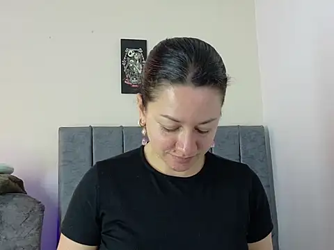 Snapshot of ArtesanaMK chatting on April 18, 2026, 5:37 pm ArtesanaMK online show from April 18, 2026, 5:37 pm