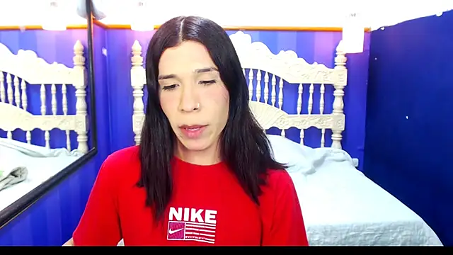 SaraSofia44 online show from October 4, 2025, 5:25 pm