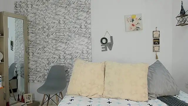 Snapshot of Canhela1 chatting on June 12, 2026, 12:08 am Canhela1 online show from June 12, 2026, 12:08 am