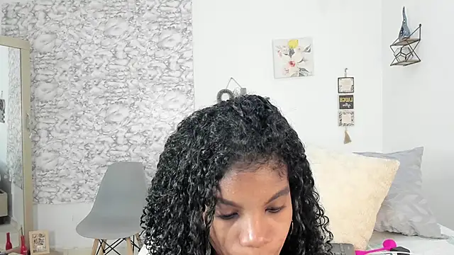 Canhela1 online show from May 8, 2026, 1:09 am