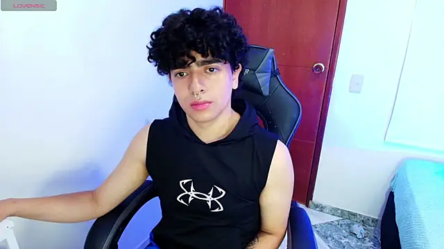 Snapshot of _nickconnor01 chatting on March 14, 2025, 12:32 am nickconnor01 online show from March 14, 2025, 12:32 am