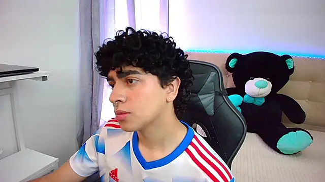 Snapshot of _nickconnor01 chatting on January 4, 2025, 8:16 pm nickconnor01 online show from January 4, 2025, 8:16 pm