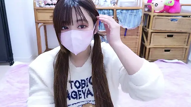 Snapshot of Megu_Melon chatting on October 31, 2025, 10:23 am Megu Melon online show from October 31, 2025, 10:23 am