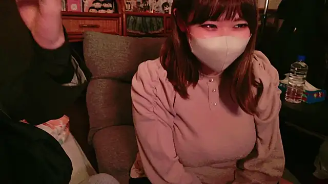 Snapshot of Megu_Melon chatting on February 8, 2025, 5:18 pm Megu Melon online show from February 8, 2025, 5:18 pm