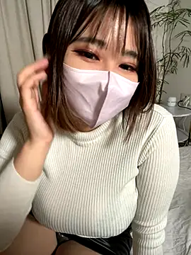 Snapshot of Megu_Melon chatting on December 17, 2025, 2:44 pm Megu Melon online show from December 17, 2025, 2:44 pm