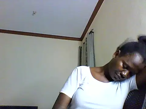 Snapshot of Cute_princcess chatting on October 6, 2025, 5:24 pm Cute princcess online show from October 6, 2025, 5:24 pm