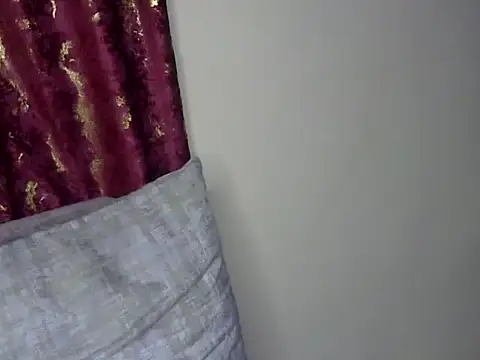 Snapshot of Cute_princcess chatting on March 14, 2025, 8:38 pm Cute princcess online show from March 14, 2025, 8:38 pm