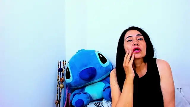 HorniestMilf online show from May 30, 2026, 7:19 pm