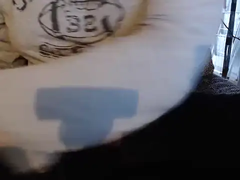 Snapshot of Alex-Mya chatting on September 27, 2025, 5:35 am Alex-Mya online show from September 27, 2025, 5:35 am