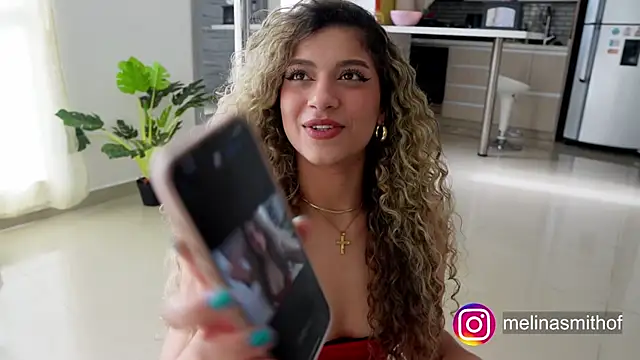 Snapshot of Melina-Smith chatting on September 23, 2025, 8:38 pm Melina-Smith online show from September 23, 2025, 8:38 pm