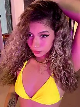 Snapshot of Melina-Smith chatting on November 25, 2025, 10:54 pm Melina-Smith online show from November 25, 2025, 10:54 pm