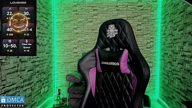 BellaOdisea online show from September 26, 2025, 10:27 pm