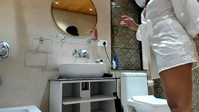 Snapshot of Bad_Girl_Kayra69 chatting on April 11, 2026, 5:49 pm Bad Girl Kayra69 online show from April 11, 2026, 5:49 pm