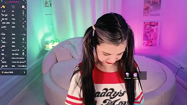 Lil Amelie online show from November 21, 2025, 7:51 am