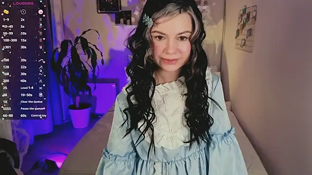 Lil Amelie online show from November 11, 2025, 9:48 am