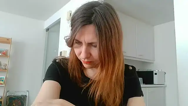 JasmineGlamour online show from April 20, 2026, 11:13 am