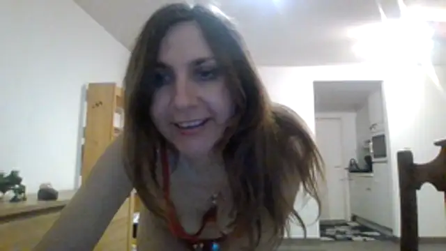 JasmineGlamour online show from May 27, 2026, 1:57 am