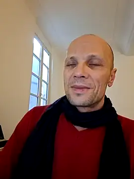 wedge75 online show from December 22, 2025, 1:33 pm