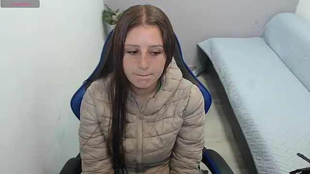 valerie diaz1 online show from October 23, 2025, 1:21 pm